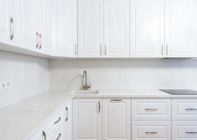 Cichy okap kuchenny w mieszkaniu: wybór, montaż i ustawienia, które naprawdę działają